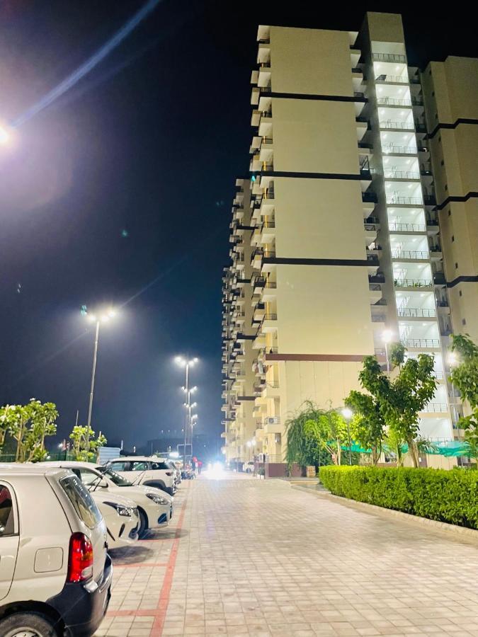Alankrita Homes Lucknow Ngoại thất bức ảnh